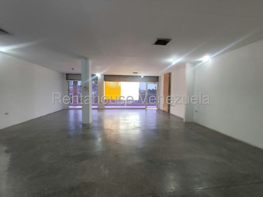 Comercial (Local Comercial) en Alquiler en Avenida Milagro Norte, Zulia - 13