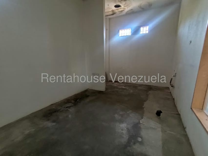 Comercial (Local Comercial) en Alquiler en Avenida Milagro Norte, Zulia - 17