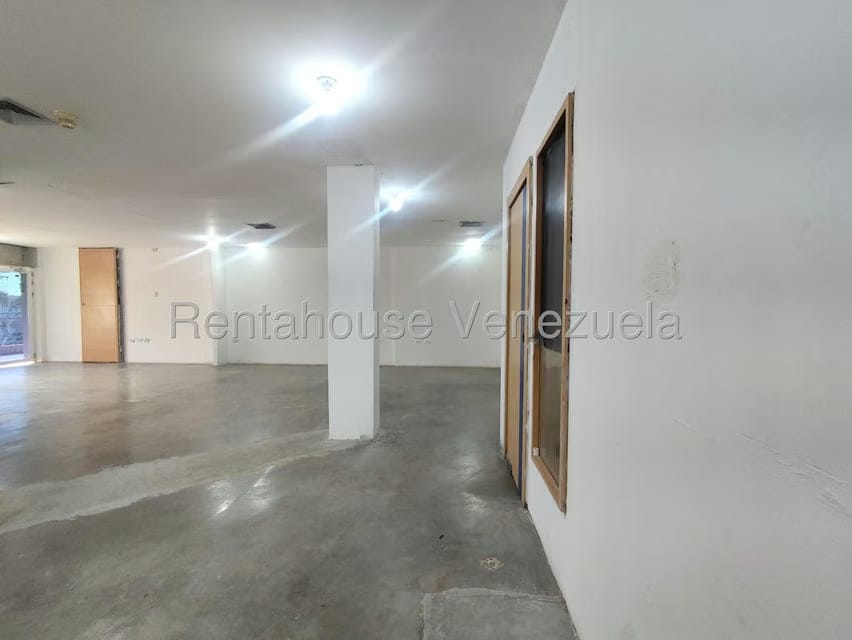 Comercial (Local Comercial) en Alquiler en Avenida Milagro Norte, Zulia - 23