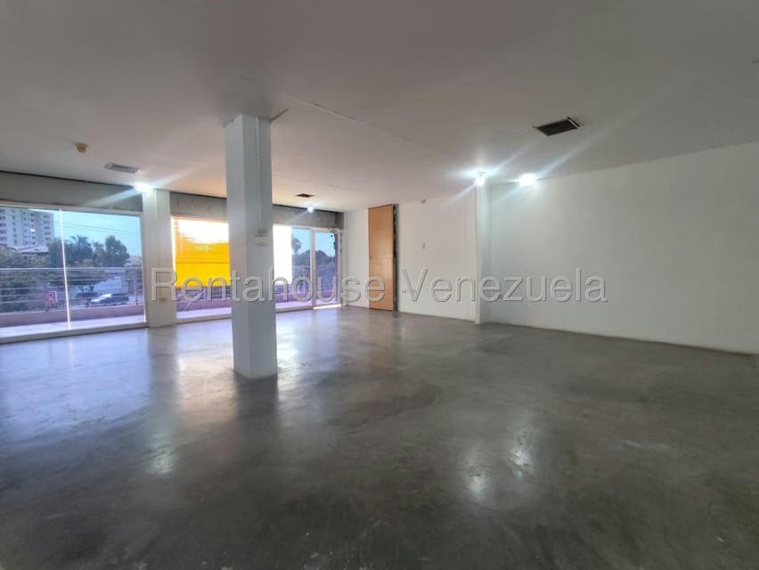 Comercial (Local Comercial) en Alquiler en Avenida Milagro Norte, Zulia - 25
