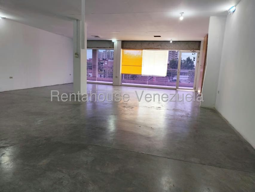 Comercial (Local Comercial) en Alquiler en Avenida Milagro Norte, Zulia - 26