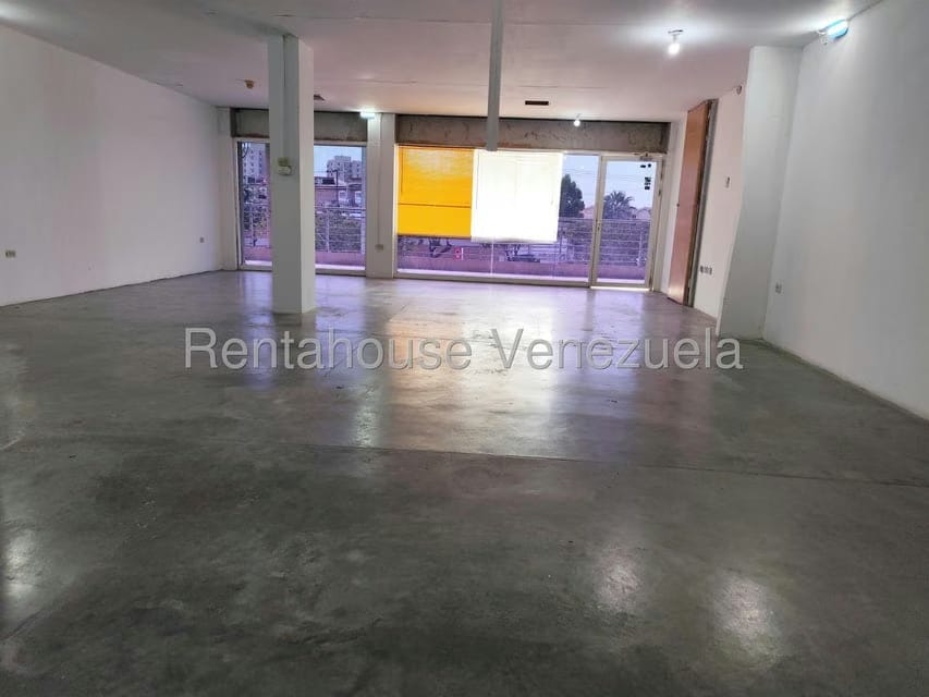 Comercial (Local Comercial) en Alquiler en Avenida Milagro Norte, Zulia - 27