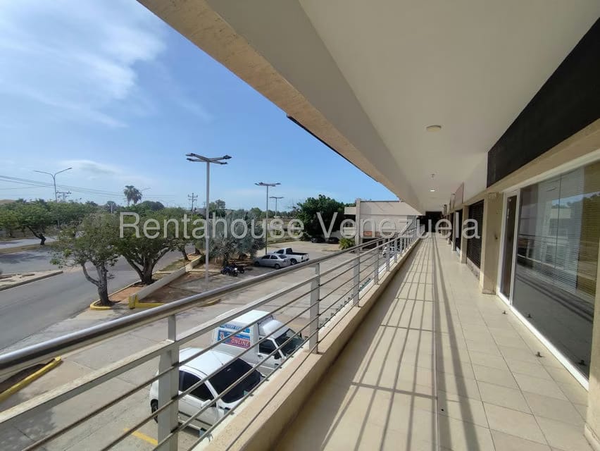 Comercial (Local Comercial) en Alquiler en Avenida Milagro Norte, Zulia - 29