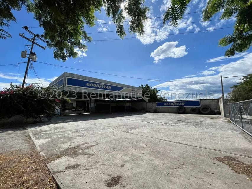 Comercial (Local Comercial) en Alquiler en Parroquia Juan Bautista Rodriguez, Lara - 2