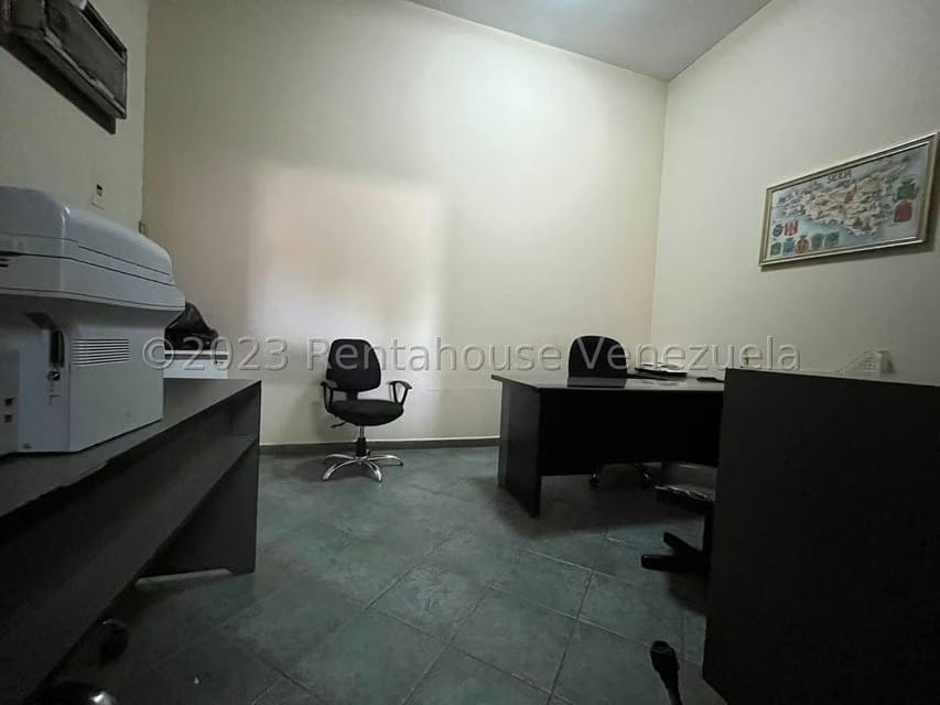 Comercial (Local Comercial) en Alquiler en Parroquia Juan Bautista Rodriguez, Lara - 28