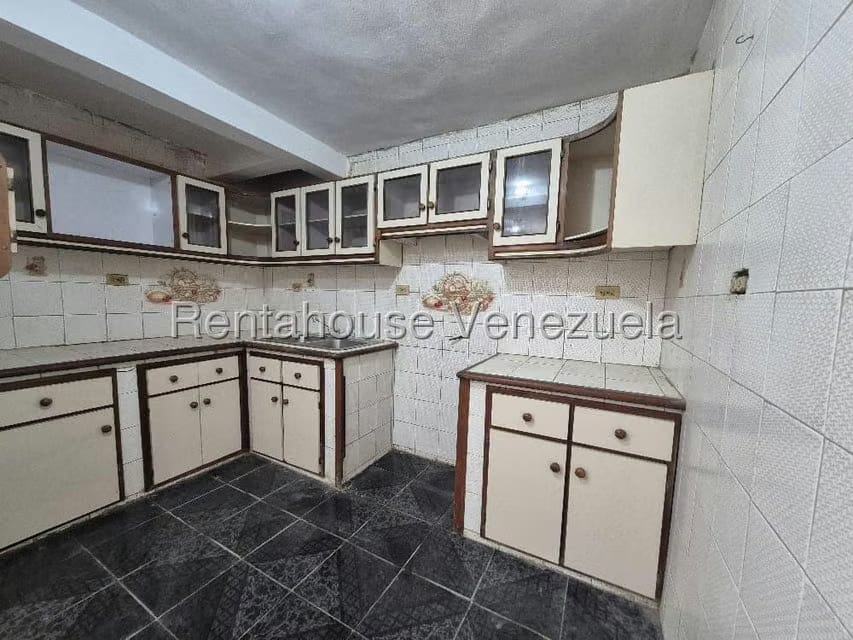 Casa (1 Nivel) en Venta en Dona Emilia, Falcon - 17