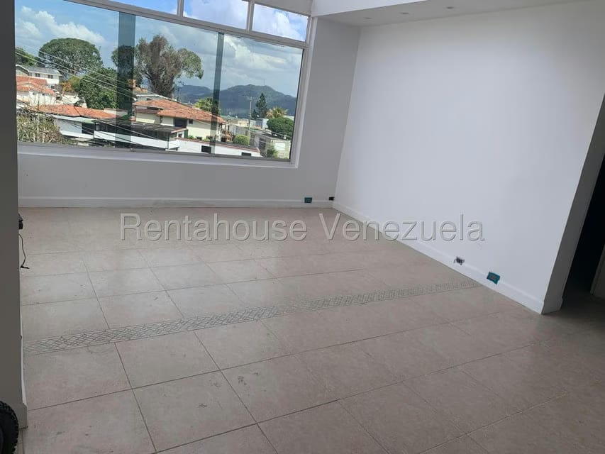 Casa (Duplex) en Venta en Caicaguana, Distrito Metropolitano - 2