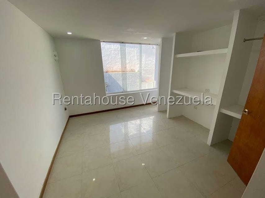 Casa (Duplex) en Venta en Caicaguana, Distrito Metropolitano - 17