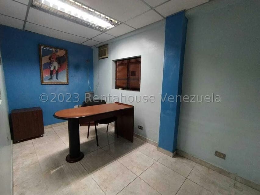 Comercial (Local Comercial) en Alquiler en Avenida Miranda, Aragua - 13