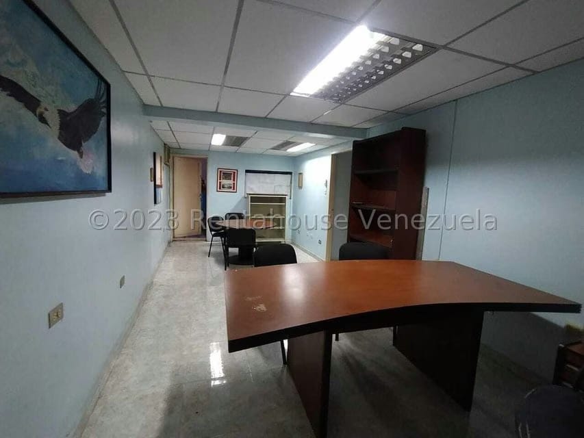 Comercial (Local Comercial) en Alquiler en Avenida Miranda, Aragua - 5