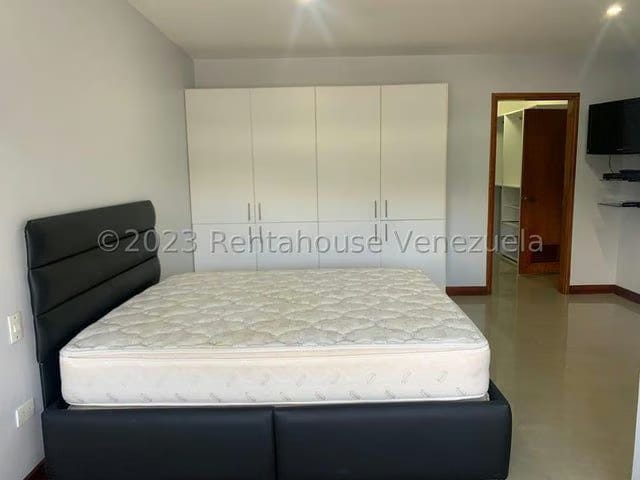 APARTAMENTO EN VENTA – YENNIEF ROJAS - 3