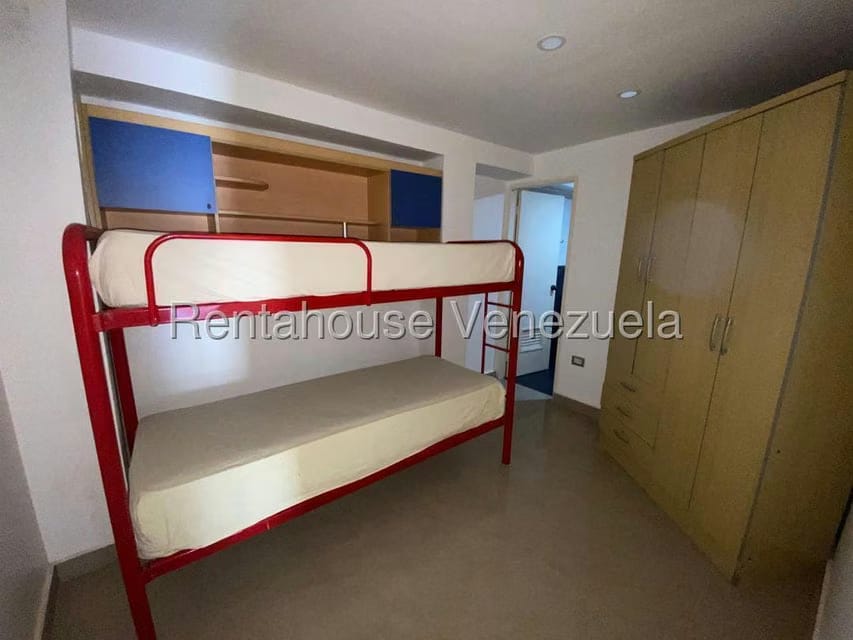 Townhouse (Duplex) en Venta en Los Robles, Nueva Esparta - 10