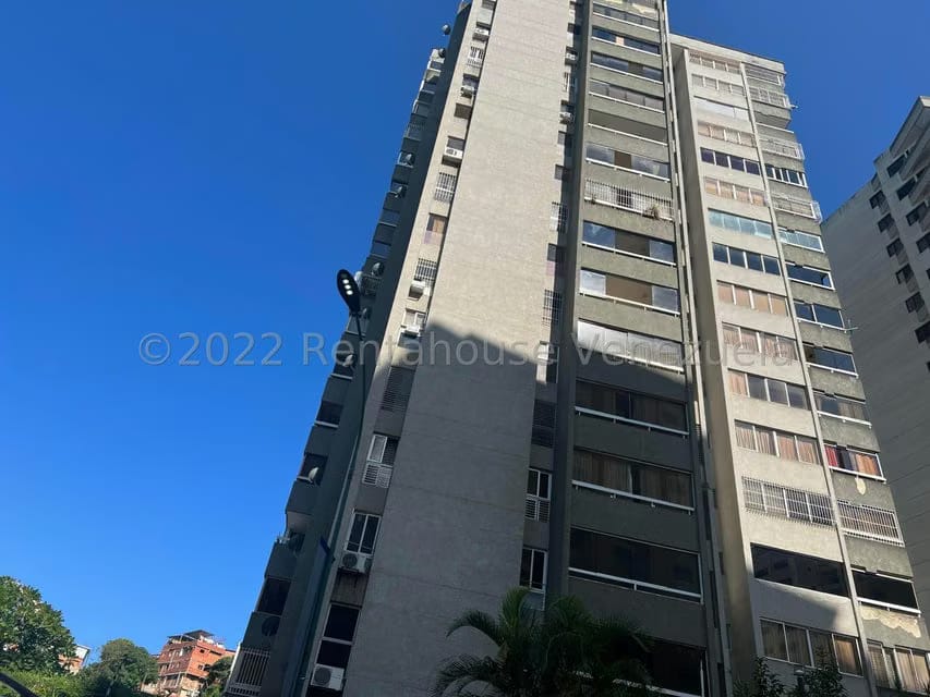 Apartamento (1 Nivel) en Venta en Guaicay, Distrito Metropolitano - 2