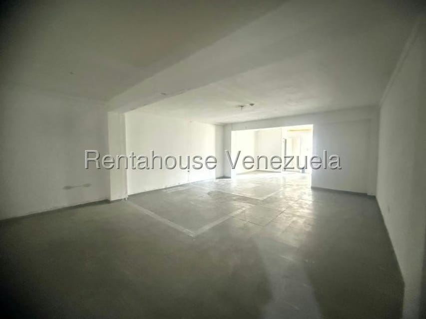 Comercial (Local Comercial) en Alquiler en Casco Central, Carabobo - 17