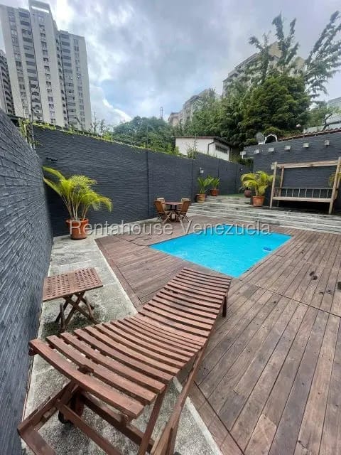 Casa (1 Nivel) en Alquiler en La Boyera, Distrito Metropolitano - 14