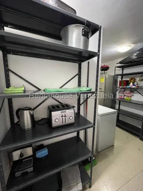 Casa (1 Nivel) en Alquiler en La Boyera, Distrito Metropolitano - 25