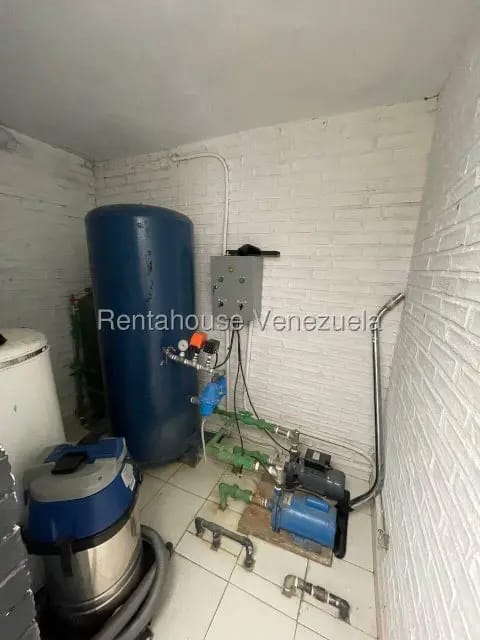 Casa (1 Nivel) en Alquiler en La Boyera, Distrito Metropolitano - 32