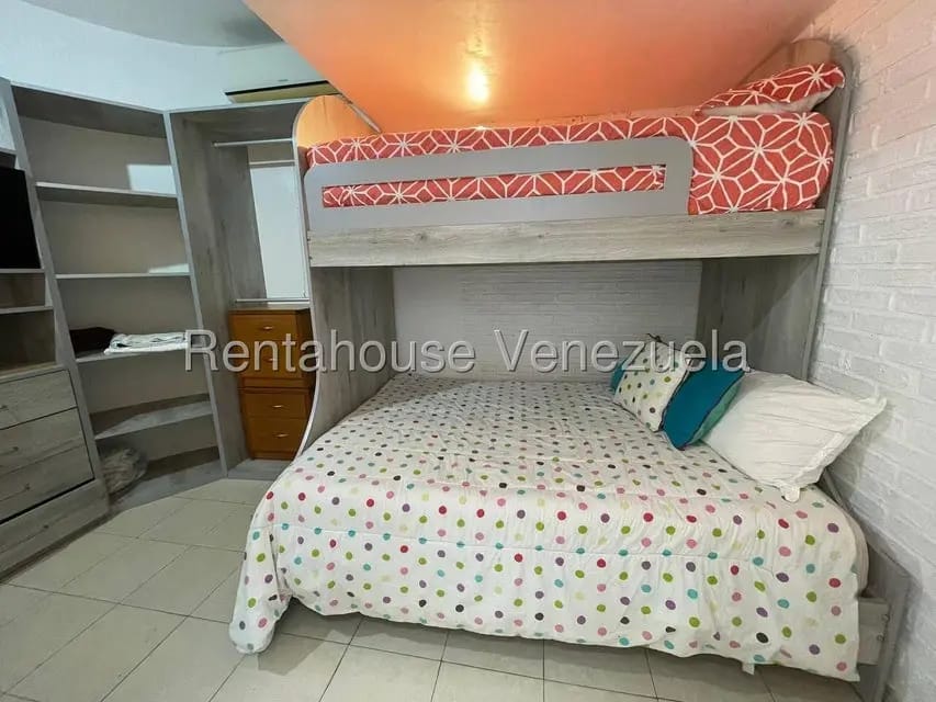 Casa (1 Nivel) en Alquiler en La Boyera, Distrito Metropolitano - 34