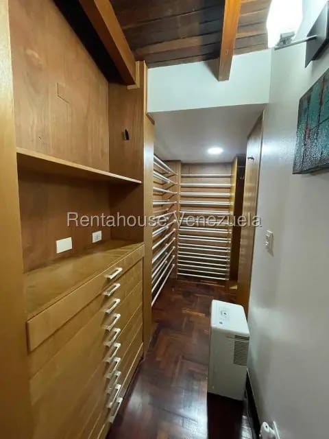 Casa (1 Nivel) en Alquiler en La Boyera, Distrito Metropolitano - 39