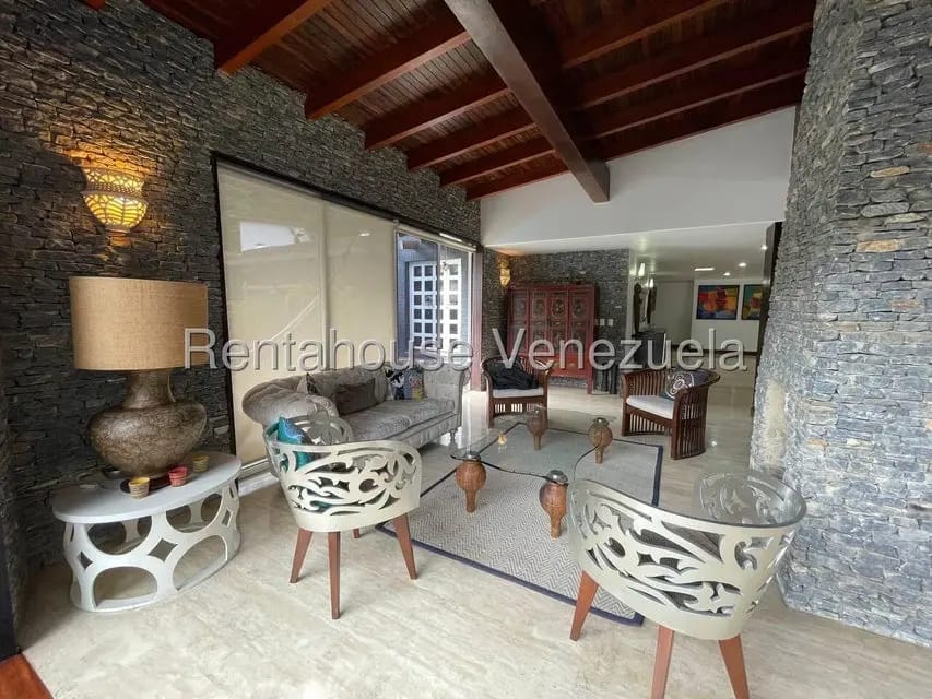 Casa (1 Nivel) en Alquiler en La Boyera, Distrito Metropolitano - 8