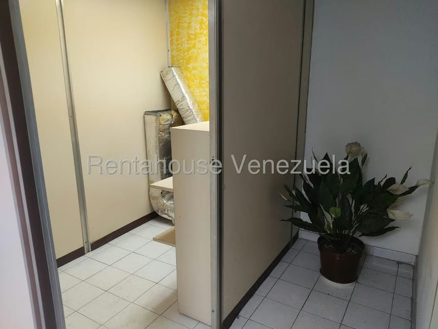 Comercial (Local Comercial) en Venta en La Urbina, Distrito Metropolitano - 15