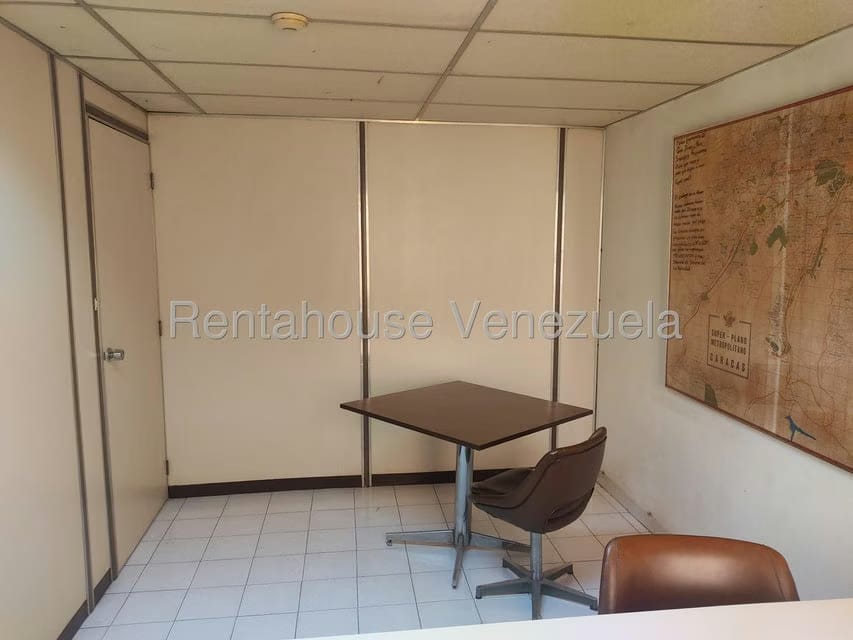 Comercial (Local Comercial) en Venta en La Urbina, Distrito Metropolitano - 9