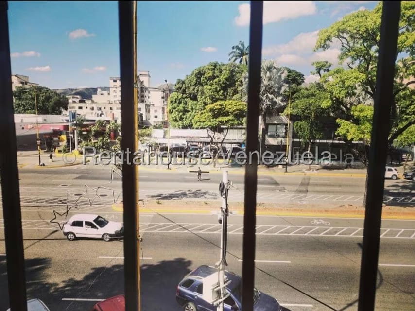 Comercial (Edificio) en Venta en La Ceiba, Carabobo - 13