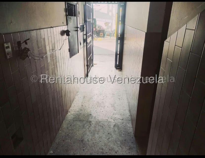 Comercial (Edificio) en Venta en La Ceiba, Carabobo - 8