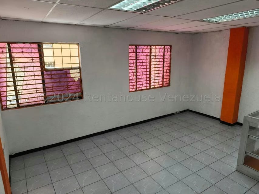 Comercial (Oficina) en Alquiler en Parroquia La Candelaria, Distrito Metropolitano - 11