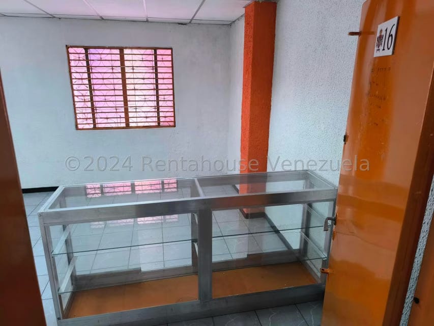 Comercial (Oficina) en Alquiler en Parroquia La Candelaria, Distrito Metropolitano - 7