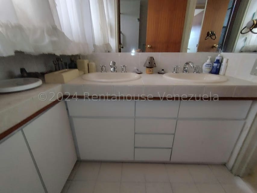 Apartamento (1 Nivel) en Venta en Colinas de Valle Arriba, Distrito Metropolitano - 43