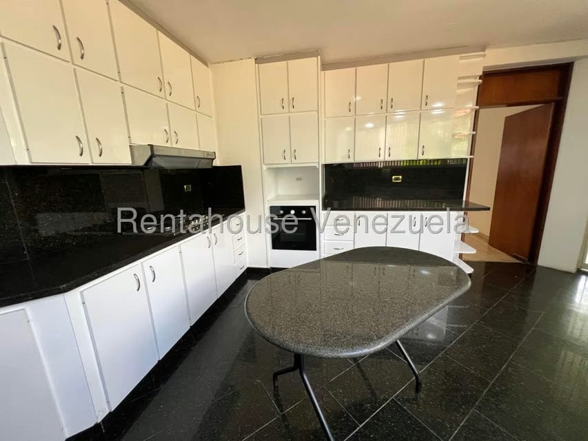 Apartamento (1 Nivel) en Alquiler en La Castellana, Distrito Metropolitano - 12