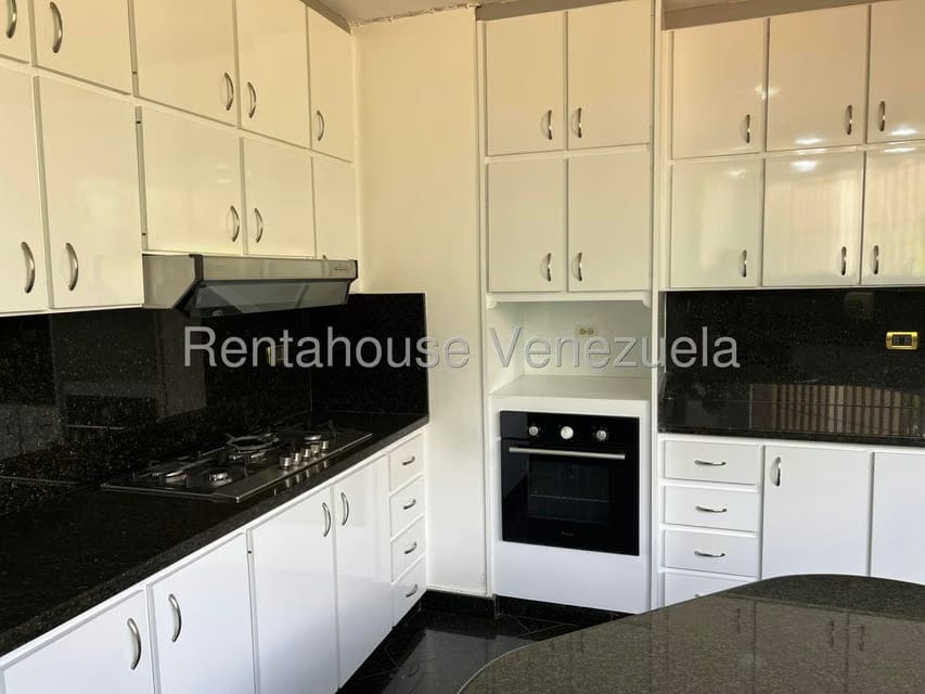 Apartamento (1 Nivel) en Alquiler en La Castellana, Distrito Metropolitano - 13