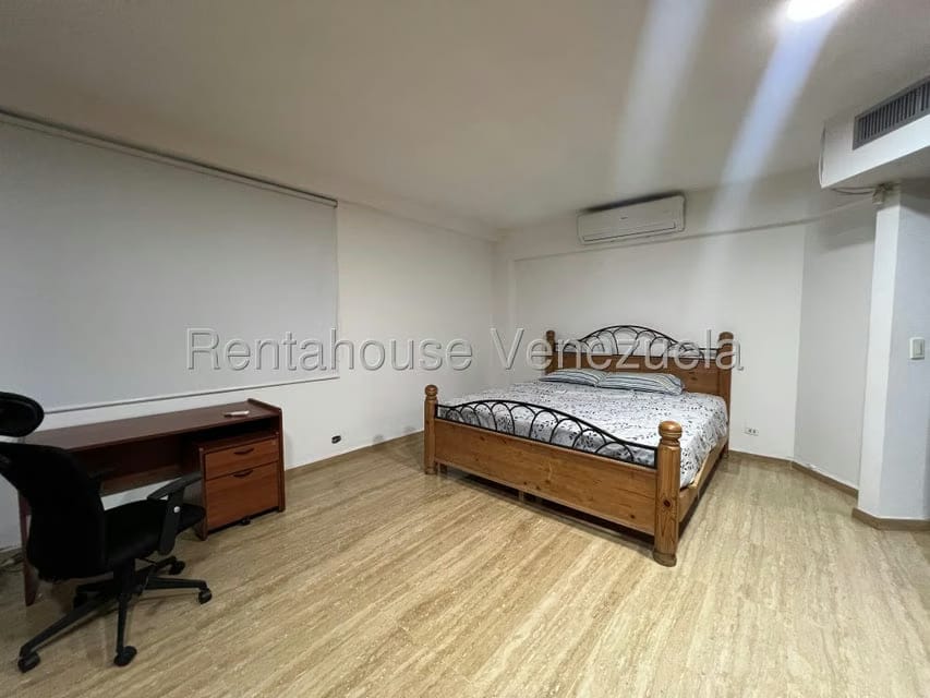 Apartamento (1 Nivel) en Alquiler en La Castellana, Distrito Metropolitano - 26