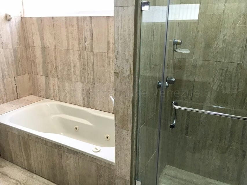 Apartamento (1 Nivel) en Alquiler en La Castellana, Distrito Metropolitano - 33