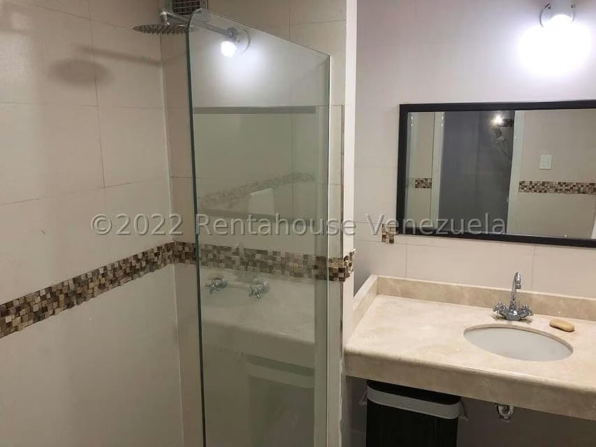 Apartamento (Planta Baja) en Venta en La Tahona, Distrito Metropolitano - 14