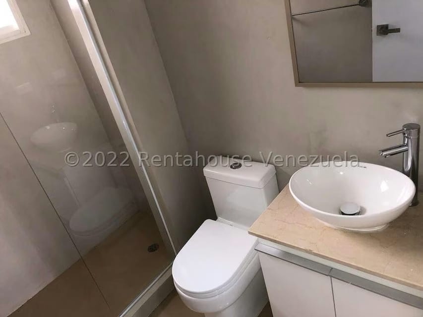 Apartamento (Planta Baja) en Venta en La Tahona, Distrito Metropolitano - 16