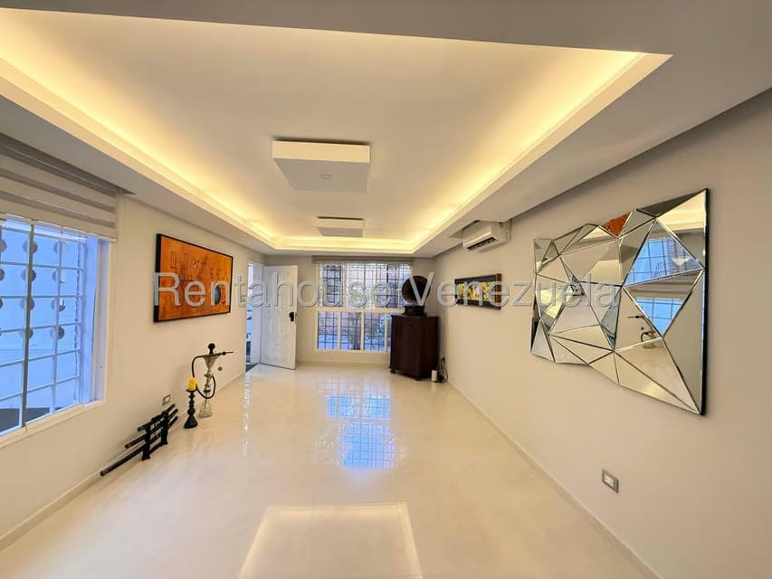 Apartamento (1 Nivel) en Venta en La Castellana, Distrito Metropolitano - 3