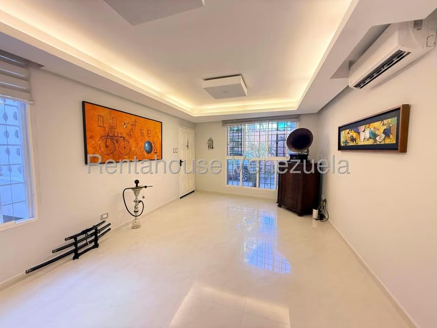 Apartamento (1 Nivel) en Venta en La Castellana, Distrito Metropolitano - 4