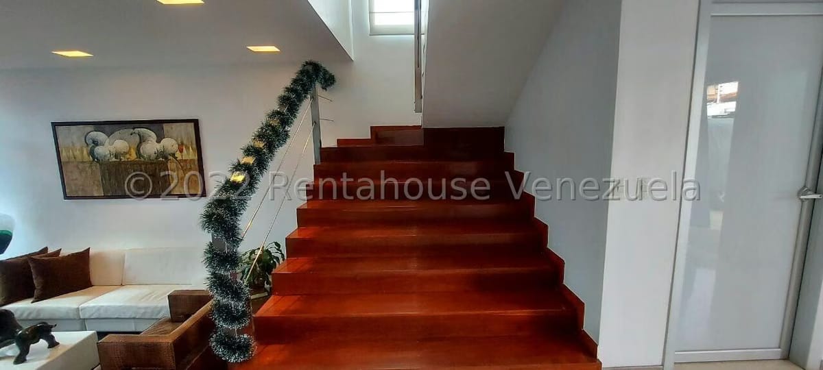 Casa (Multipes Niveles) en Venta en Oripoto, Distrito Metropolitano - 15