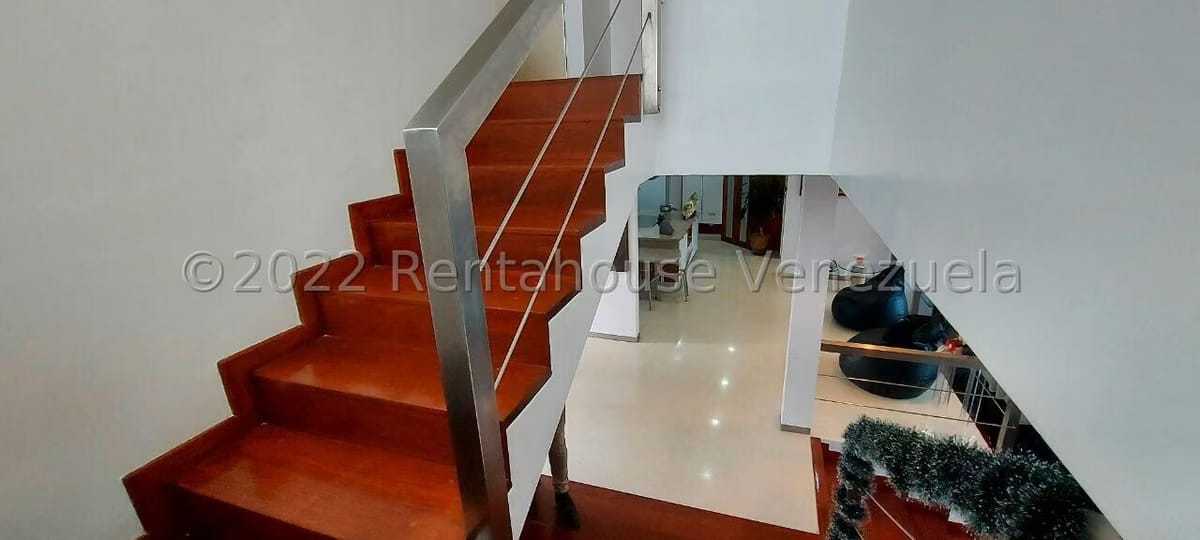 Casa (Multipes Niveles) en Venta en Oripoto, Distrito Metropolitano - 16