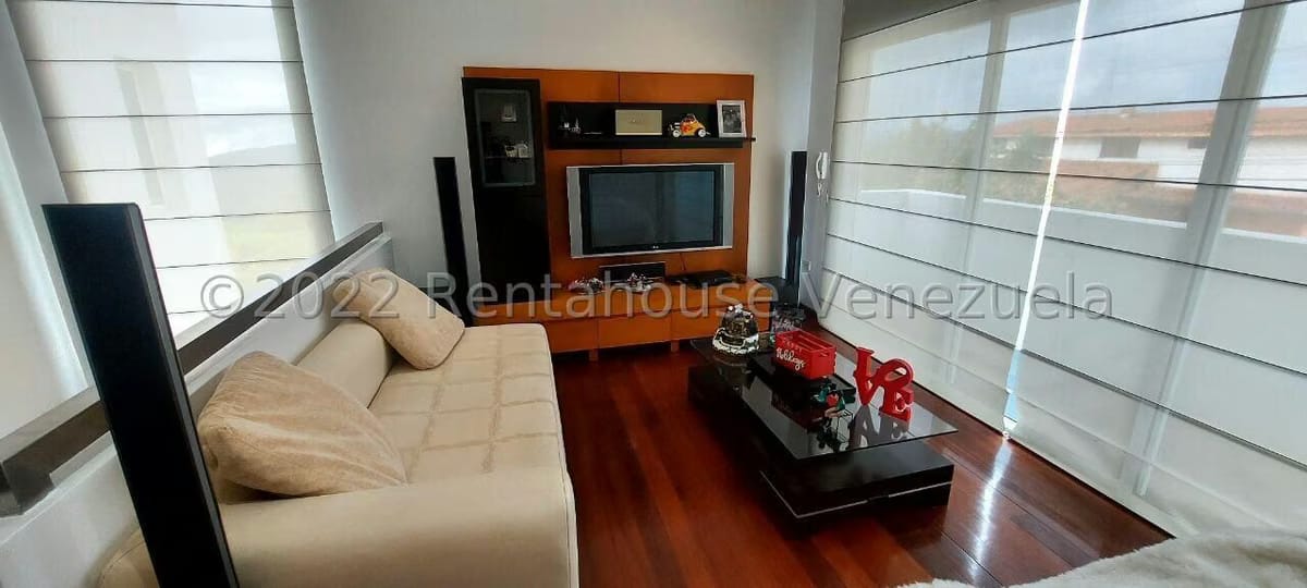 Casa (Multipes Niveles) en Venta en Oripoto, Distrito Metropolitano - 19