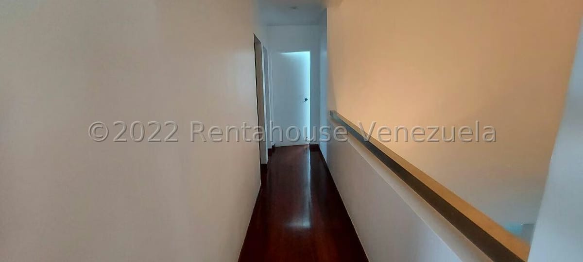 Casa (Multipes Niveles) en Venta en Oripoto, Distrito Metropolitano - 21