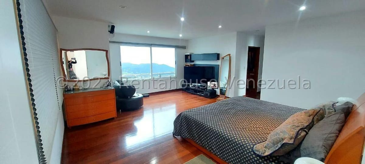 Casa (Multipes Niveles) en Venta en Oripoto, Distrito Metropolitano - 24