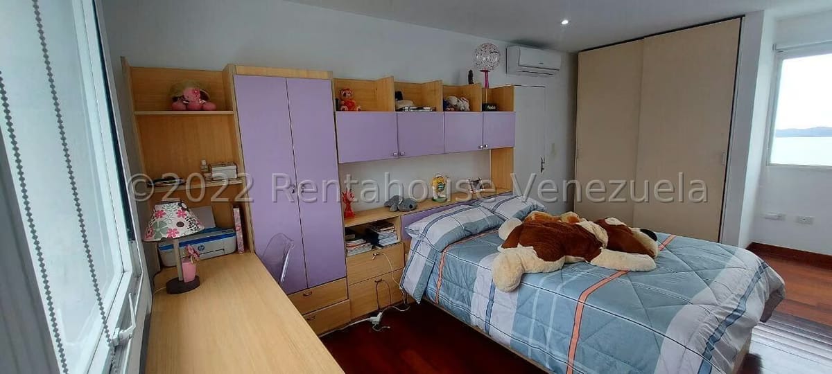Casa (Multipes Niveles) en Venta en Oripoto, Distrito Metropolitano - 28
