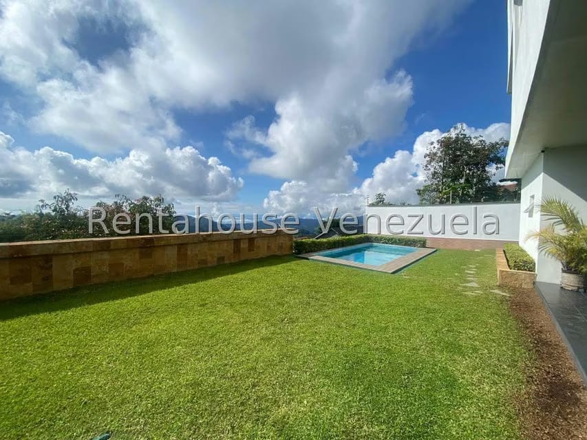 Casa (Multipes Niveles) en Venta en Oripoto, Distrito Metropolitano - 31