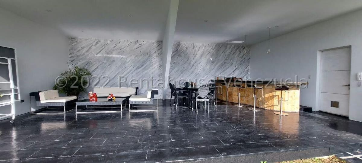 Casa (Multipes Niveles) en Venta en Oripoto, Distrito Metropolitano - 36