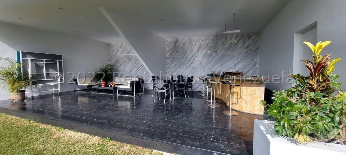 Casa (Multipes Niveles) en Venta en Oripoto, Distrito Metropolitano - 37