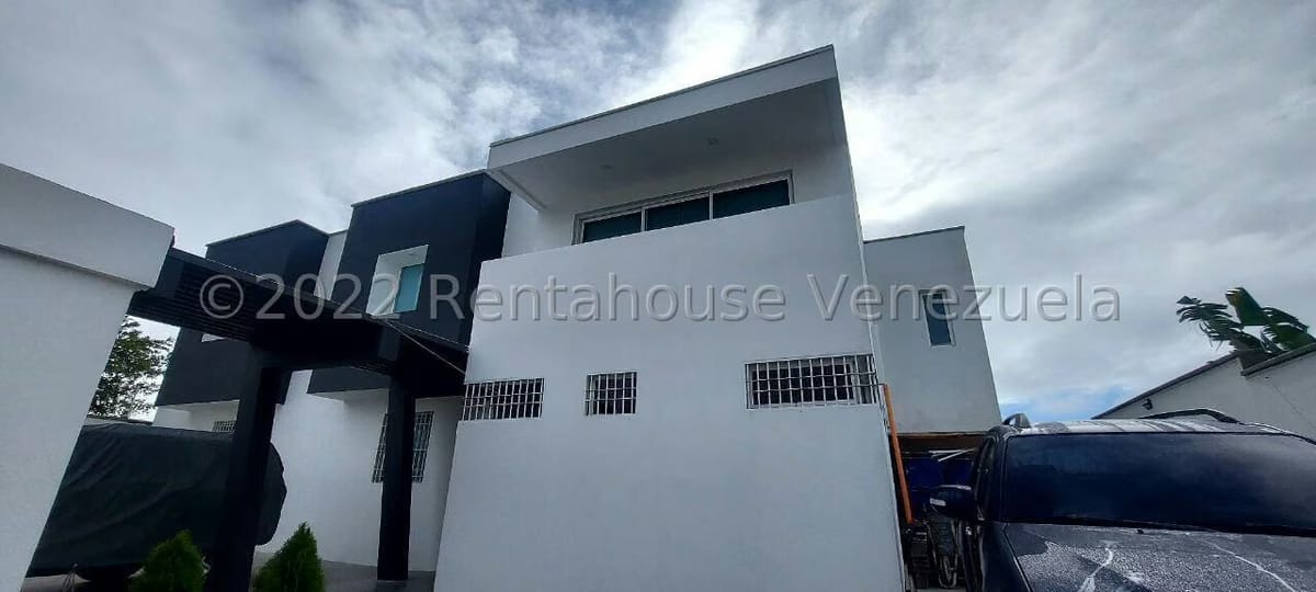 Casa (Multipes Niveles) en Venta en Oripoto, Distrito Metropolitano - 41
