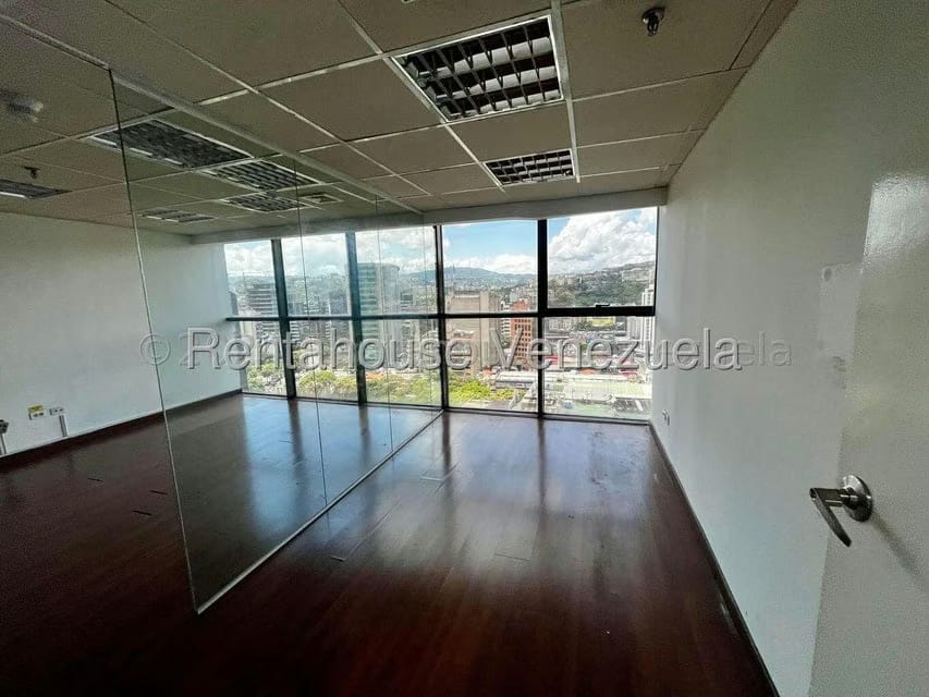 Comercial (Oficina) en Alquiler en El Bosque, Distrito Metropolitano - 20